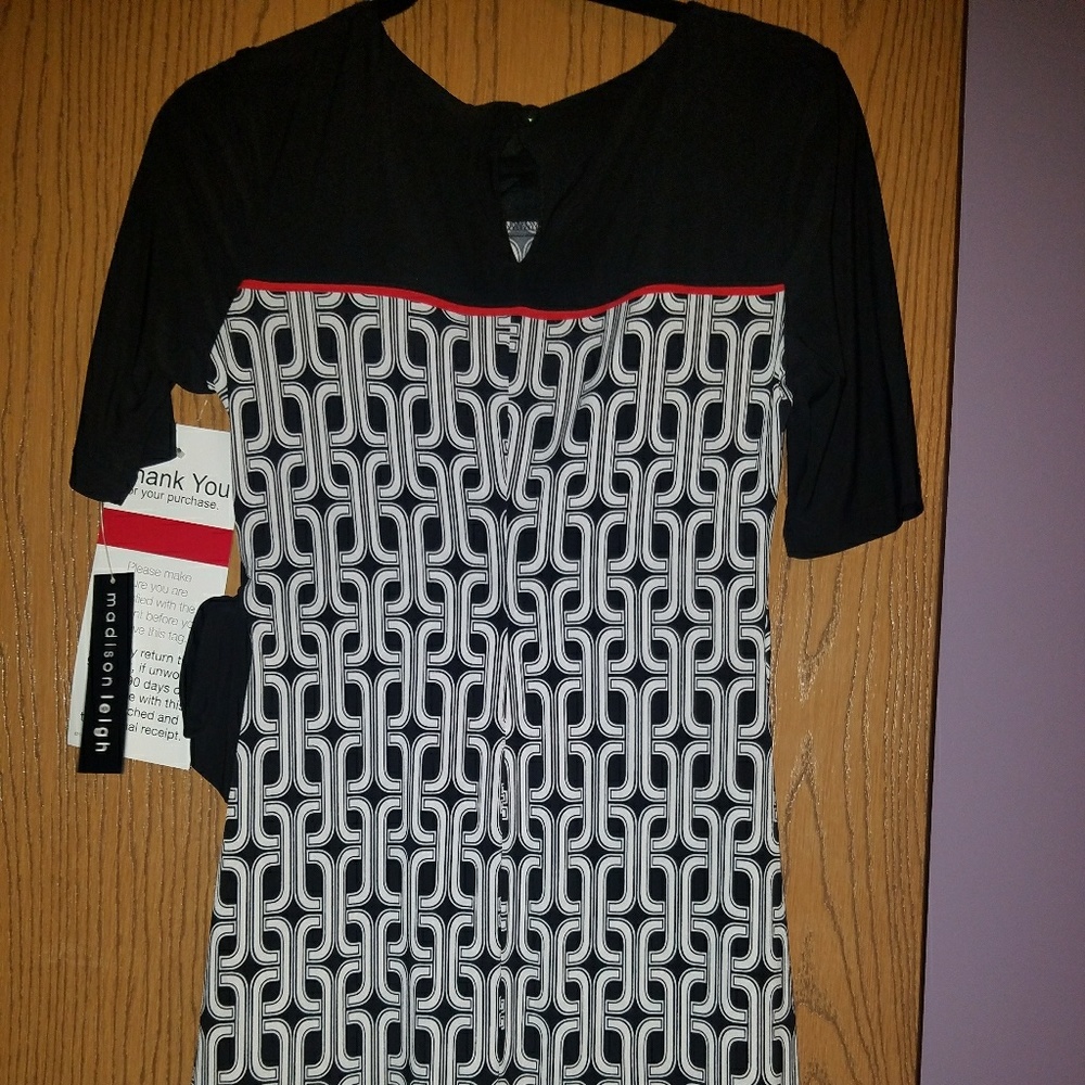 Dress - Picture 2 of 2